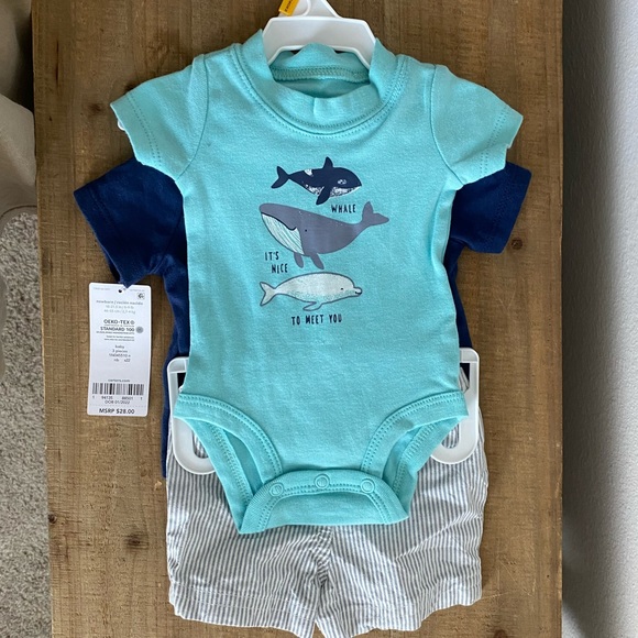 Whales 3 piece set for newborns NWT - Picture 2 of 2